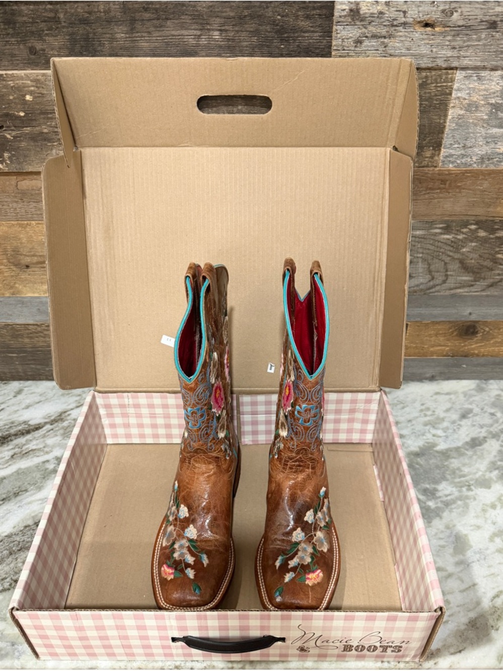 Macie Bean Brown Floral Embroidered Heeled Boots size 9